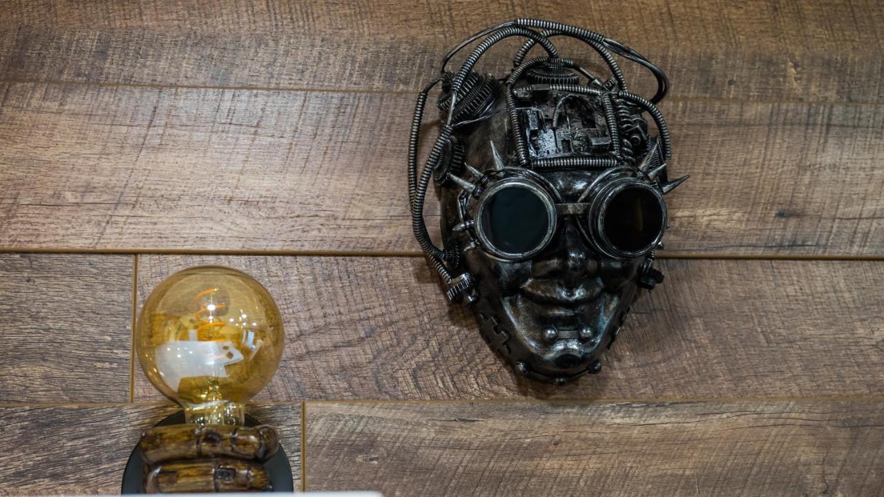 Cyborg Flat Petrosani Apartman Kültér fotó